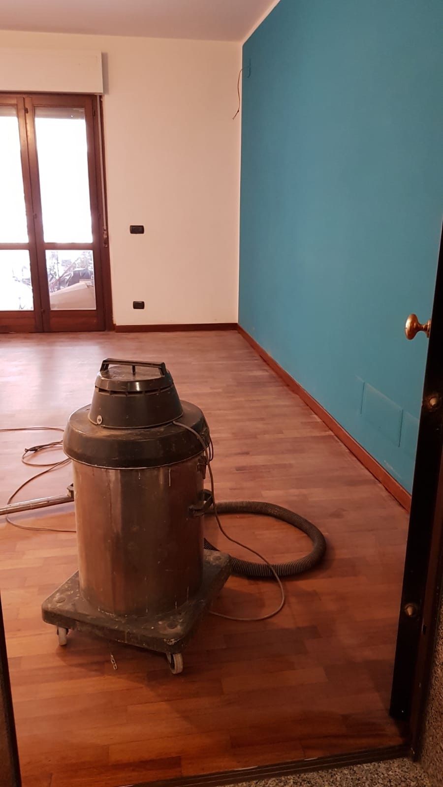 Pavimentazione: 55 mq; Levigatura, Lucidatura; Parquet - Instapro